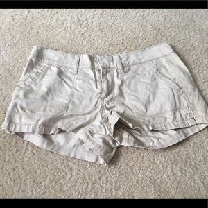 🙌 *LOWEST PRICE* Khaki Colored Shorts